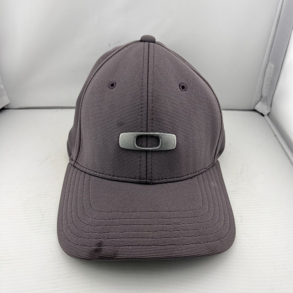Oakley Mens Tincan Metal Logo Gray Hat Stretch Fitted Hat‎ S/M Skull Tag